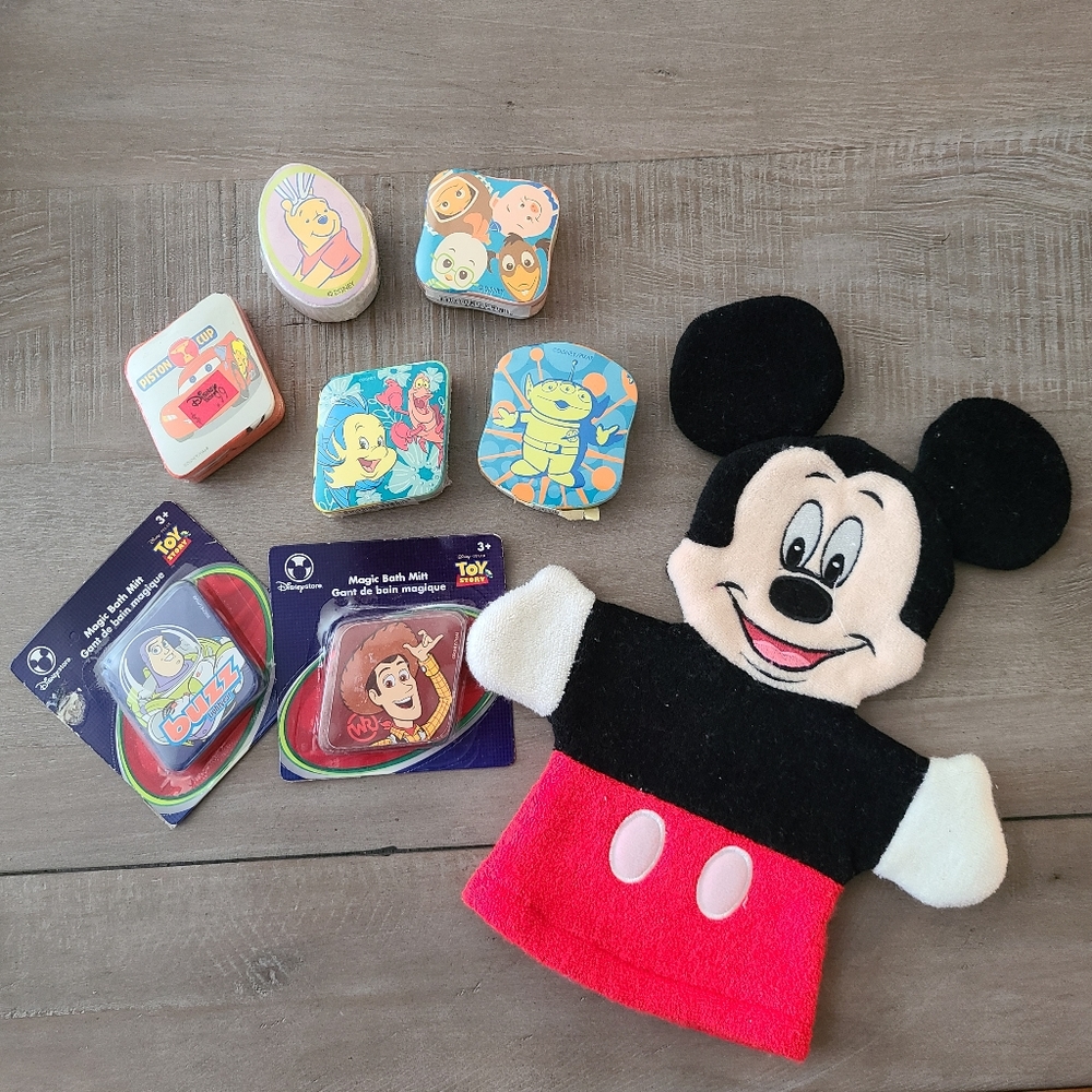 Vintage Disney Magic Towels and Bath Mitt - Lot